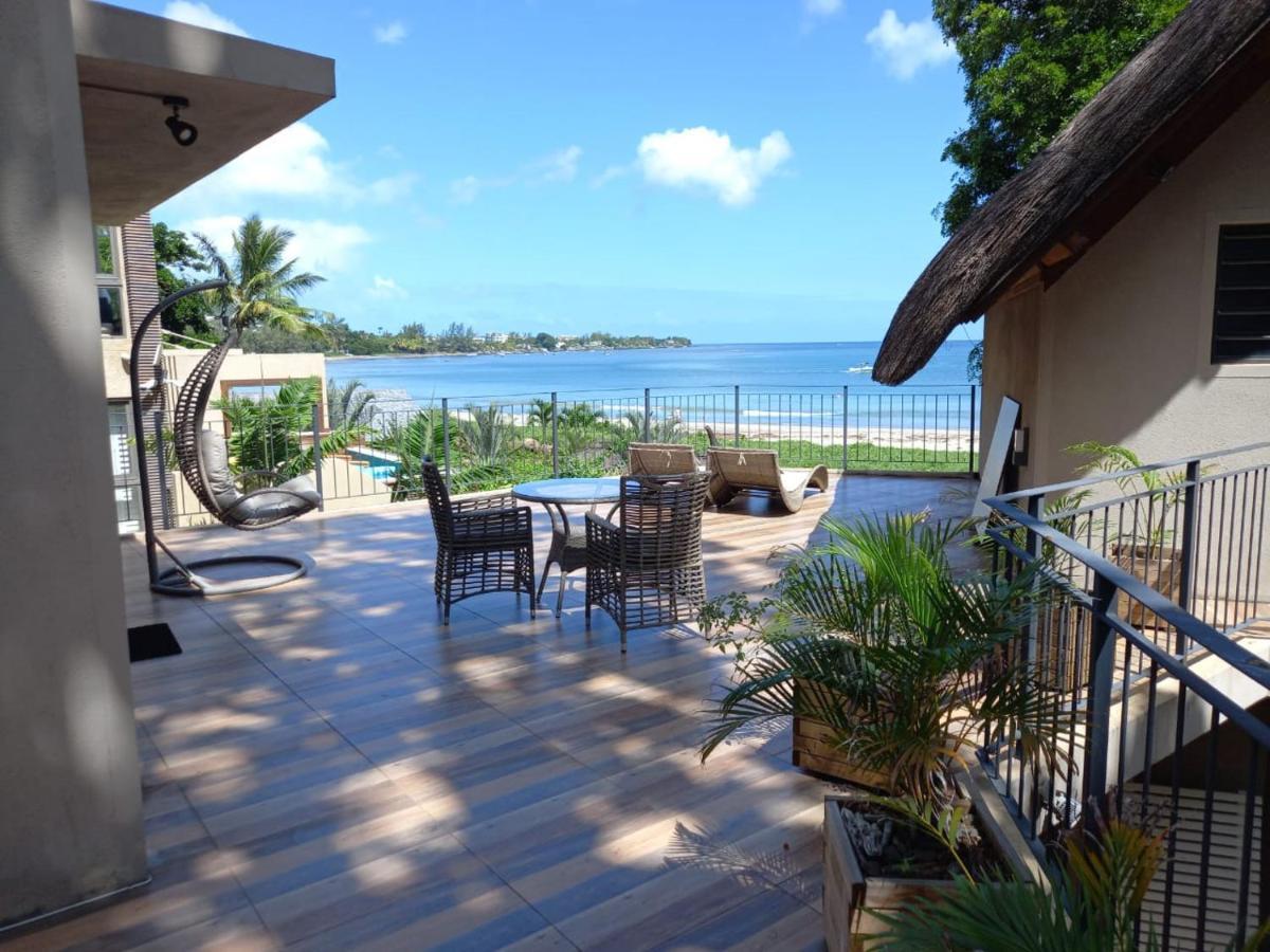 Beachfront Villa By M&H Тамарин Екстериор снимка